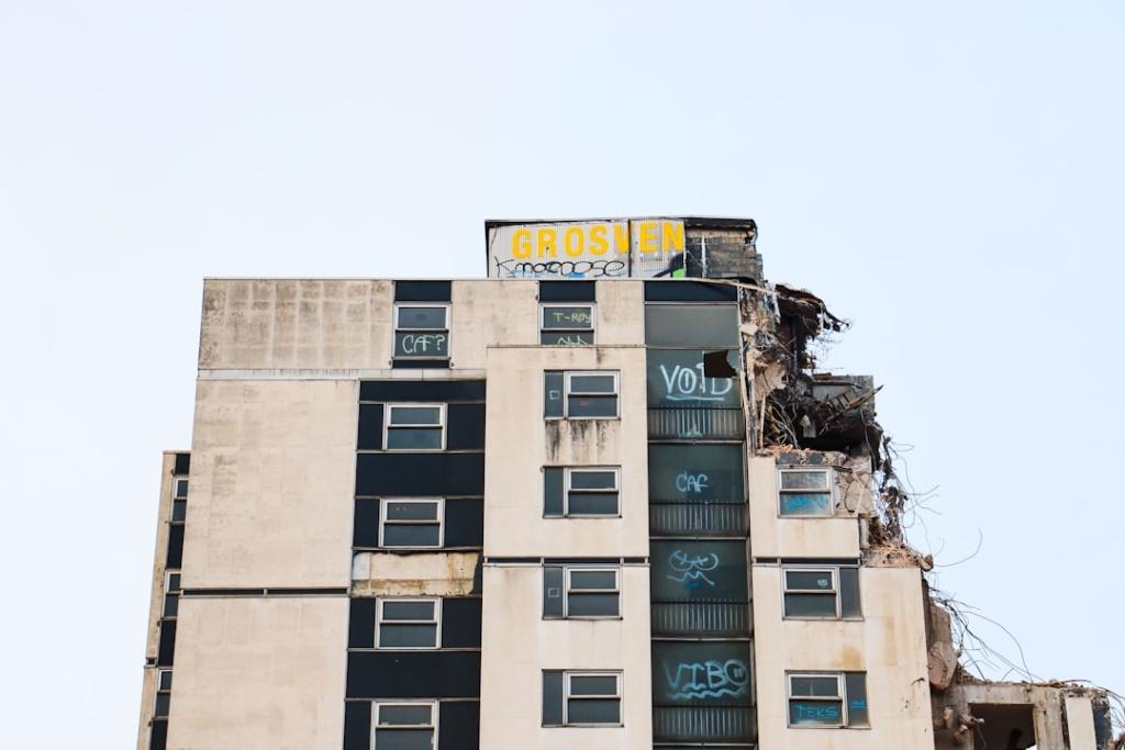 Photo Building demolition